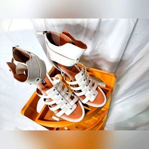 Bcbgmaxazria Shoes | White BCBG Maxazria Runway Heels |